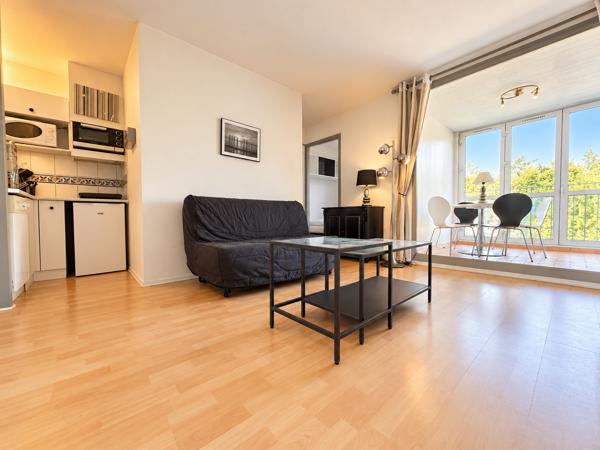 Appartement
         2 pièces
        - 31 m² 119 000 €*