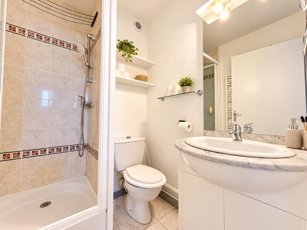 Appartement
         2 pièces
        - 31 m² 119 000 €*