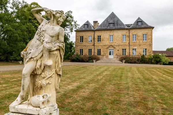 demeure de prestige 32 pièces 1300m² à vendre à Auch