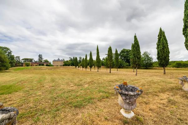 demeure de prestige 32 pièces 1300m² à vendre à Auch
