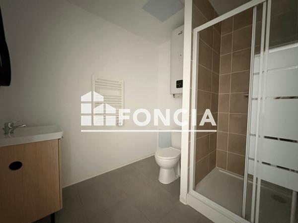 Location Appartement 2 pièces 37.53 m² - 63 avenue Emilie de Villeneuve Castres 81100
