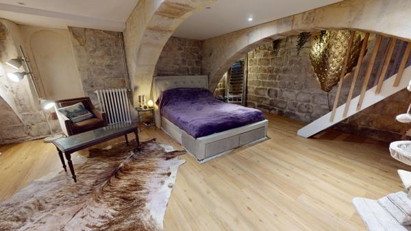Maison de caractère avec cour privative ? Coeur historique de Caen