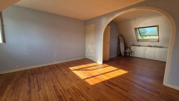 Grande maison familiale à deux pas de la plage de Morgat, du Portzic et des commodités.