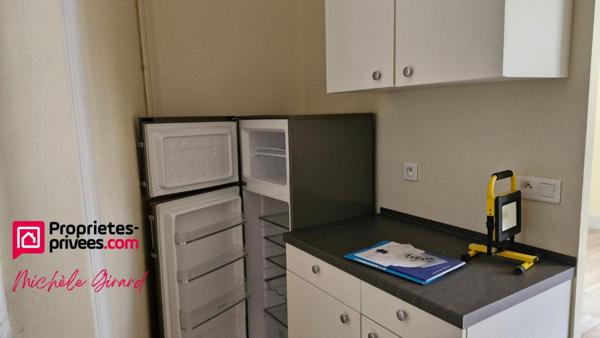 42190 CHARLIEU   -  IMMEUBLE + MAISON