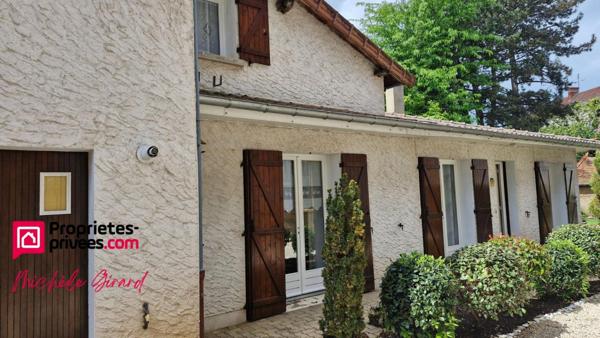 42190 CHARLIEU   -  IMMEUBLE + MAISON