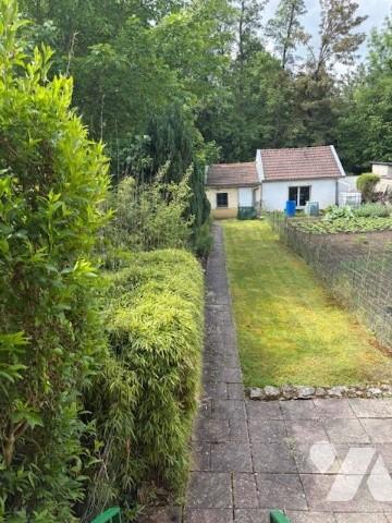Découvrez cette charmante maison située à Wassy, idéale pour concrétiser votre projet immobilier.