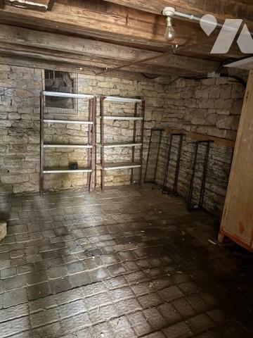 Découvrez cette charmante maison située à Wassy, idéale pour concrétiser votre projet immobilier.