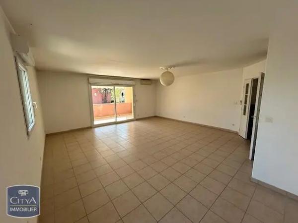 Appartement à louer 5 pièces 98.93m² Six-Fours-les-Plages (83140)