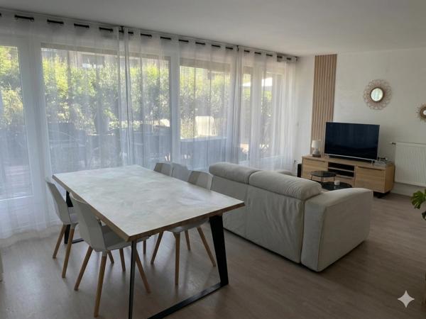 Appartement récent à vendre 5 pièces 95m2, grande terrasse MERIGNAC (33)