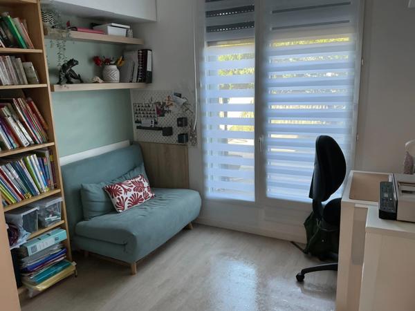 Appartement récent à vendre 5 pièces 95m2, grande terrasse MERIGNAC (33)