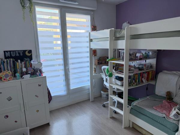 Appartement récent à vendre 5 pièces 95m2, grande terrasse MERIGNAC (33)