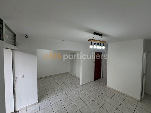 Location Appartement58,67 m² - 3 Pièces - Les abymes (97139)