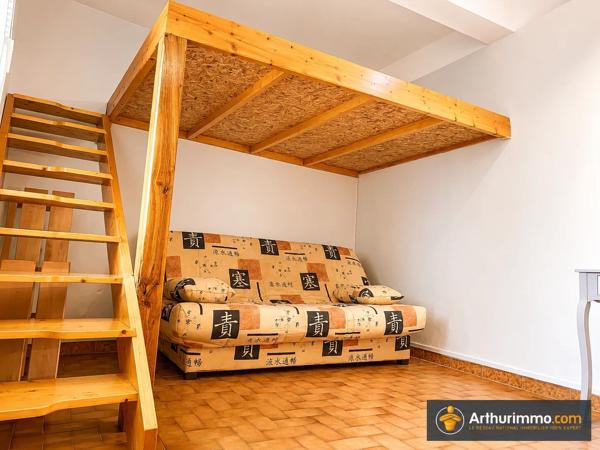 Location                                                      Appartement
                        
                     2 pièces                      37 m2                     à Puyloubier