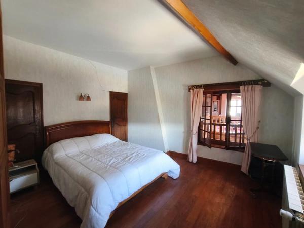 Maison à vendre 7 pièces 234 m² LE BOURG D'HEM (23) Lac pêche gîte 2 Maisons 1 Grange 1 Garage 1 terrain