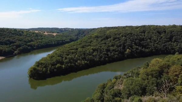 Maison à vendre 7 pièces 234 m² LE BOURG D'HEM (23) Lac pêche gîte 2 Maisons 1 Grange 1 Garage 1 terrain