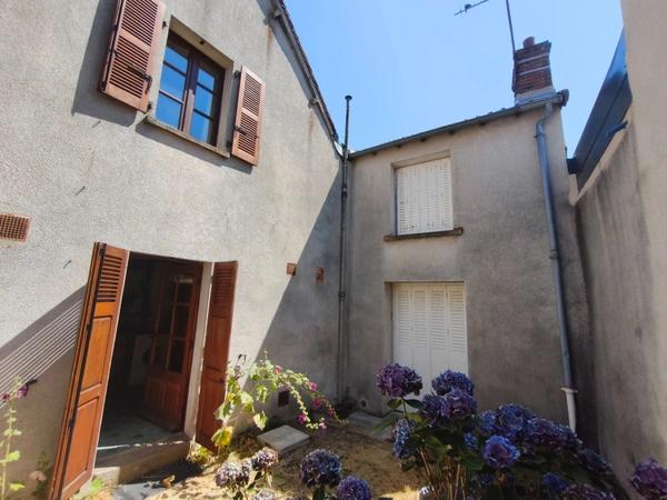 Maison à vendre 7 pièces 234 m² LE BOURG D'HEM (23) Lac pêche gîte 2 Maisons 1 Grange 1 Garage 1 terrain