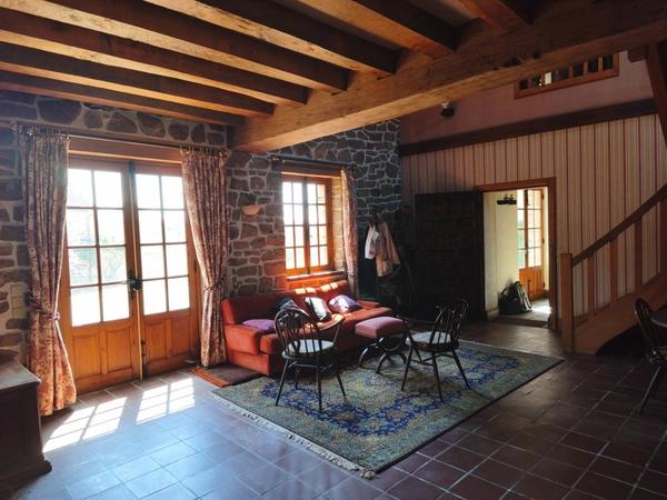 Maison à vendre 7 pièces 234 m² LE BOURG D'HEM (23) Lac pêche gîte 2 Maisons 1 Grange 1 Garage 1 terrain