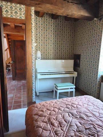 Maison à vendre 7 pièces 234 m² LE BOURG D'HEM (23) Lac pêche gîte 2 Maisons 1 Grange 1 Garage 1 terrain