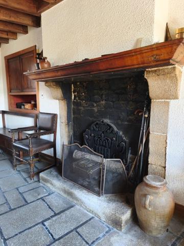 Maison à vendre 7 pièces 234 m² LE BOURG D'HEM (23) Lac pêche gîte 2 Maisons 1 Grange 1 Garage 1 terrain