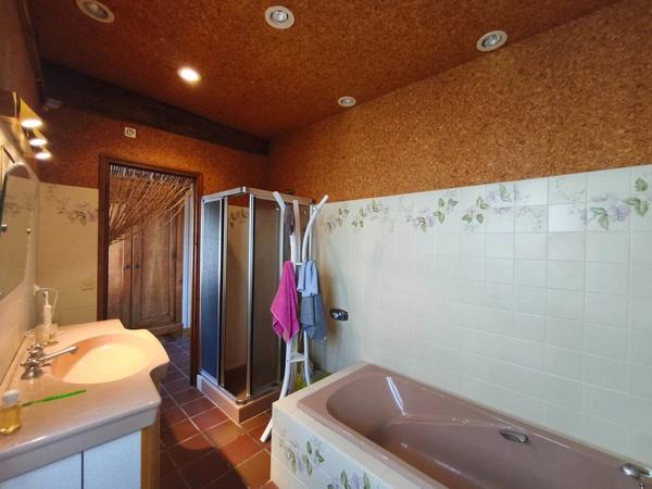 Maison à vendre 7 pièces 234 m² LE BOURG D'HEM (23) Lac pêche gîte 2 Maisons 1 Grange 1 Garage 1 terrain