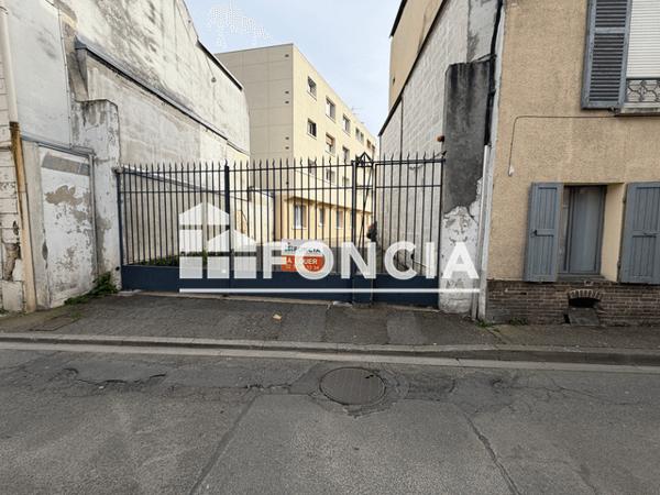 Location Parking - 22 RUE D'ORLEANS Dreux 28100