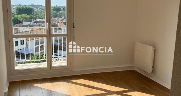 À vendre Appartement 4 pièces 83.16 m² - Angoulême 16000