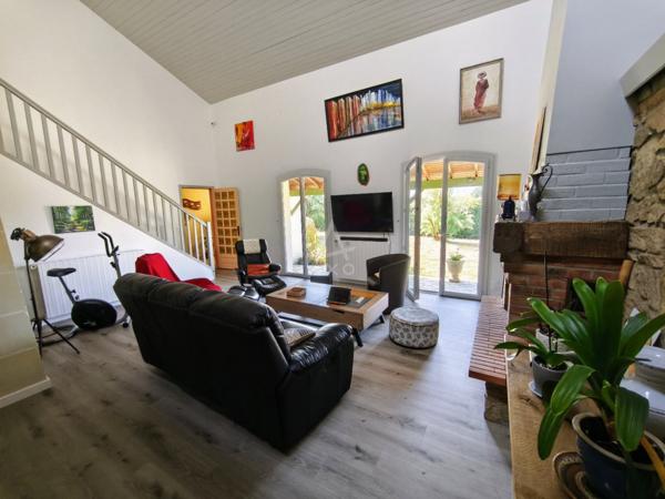 MAISON DE CARACTERE 10 PIECES