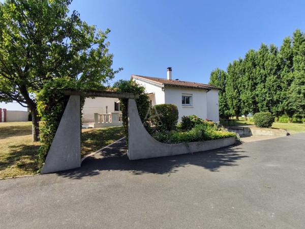 MAISON DE CARACTERE 10 PIECES