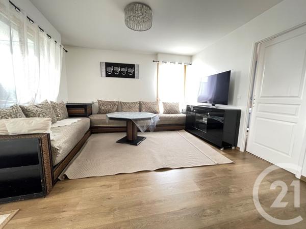 Appartement F4 à vendre  4 pièces - 82,78 m2 LA PLAINE ST DENIS - 93