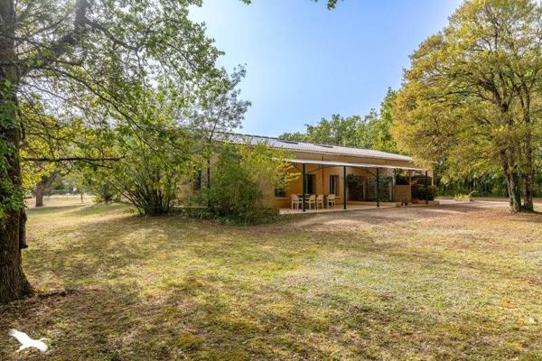 Maison à vendre |  Cazals |  19 pièces | 727 m²