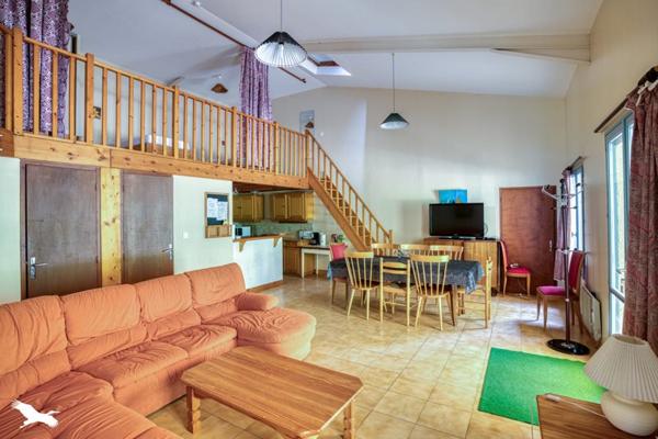 Maison à vendre |  Cazals |  19 pièces | 727 m²