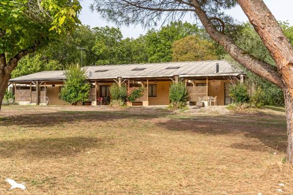 Maison à vendre |  Cazals |  19 pièces | 727 m²