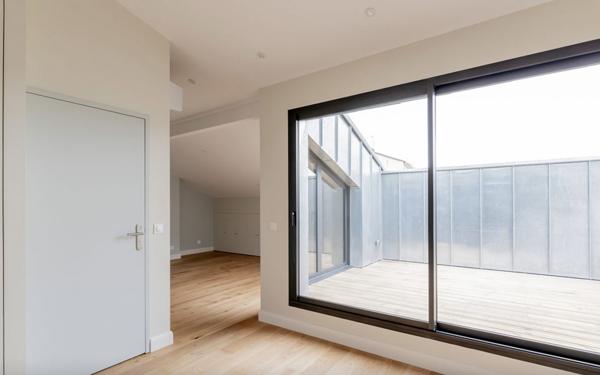 Parc Bordelais - T3 Dernier Etage Terrasse - Refait à Neuf