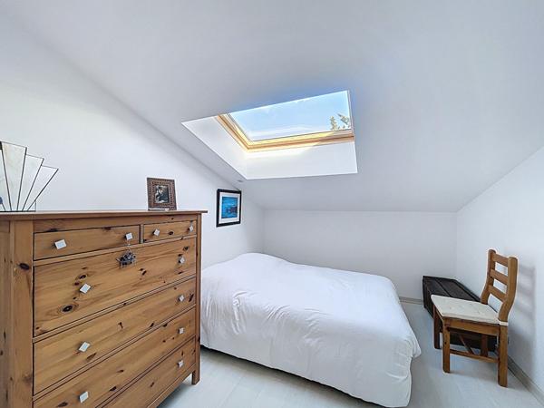 Manosque, maison 4 pièces 81 m² , balcon, terrasse, garage et abris de jardin