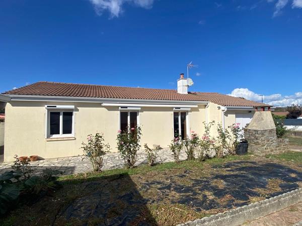 MAISON PLAIN PIED - 3 CHAMBRES 44680 SAINTE PAZANNE - BUDGET 270 400  HAI