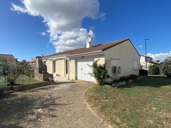 MAISON PLAIN PIED - 3 CHAMBRES 44680 SAINTE PAZANNE - BUDGET 270 400  HAI