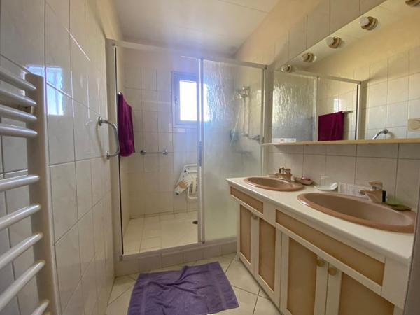 MAISON PLAIN PIED - 3 CHAMBRES 44680 SAINTE PAZANNE - BUDGET 270 400  HAI