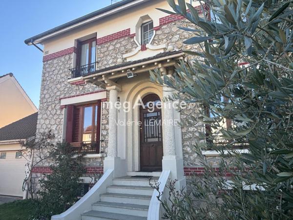 Maison à GRETZ-ARMAINVILLIERS, 77220 - 8 pièces 200m²