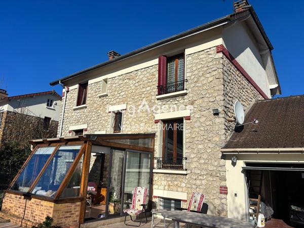 Maison à GRETZ-ARMAINVILLIERS, 77220 - 8 pièces 200m²