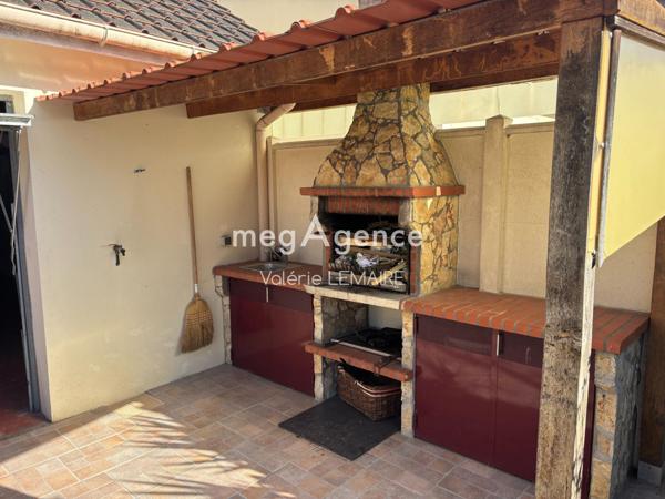 Maison à GRETZ-ARMAINVILLIERS, 77220 - 8 pièces 200m²