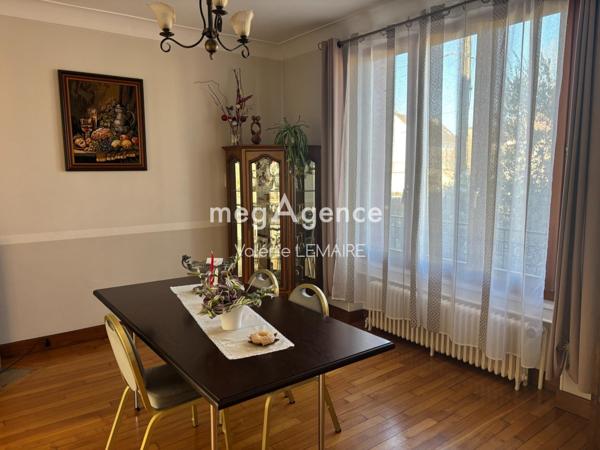 Maison à GRETZ-ARMAINVILLIERS, 77220 - 8 pièces 200m²