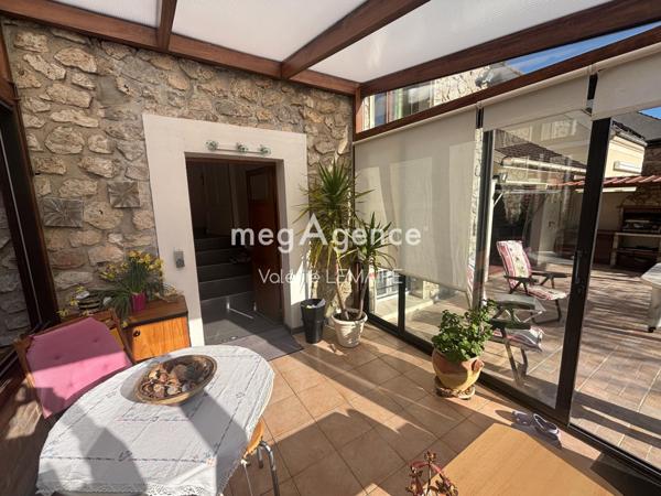Maison à GRETZ-ARMAINVILLIERS, 77220 - 8 pièces 200m²
