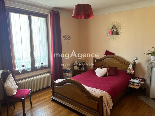 Maison à GRETZ-ARMAINVILLIERS, 77220 - 8 pièces 200m²