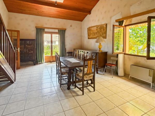 Maison à vendre 6 pièces MANCIET (32)