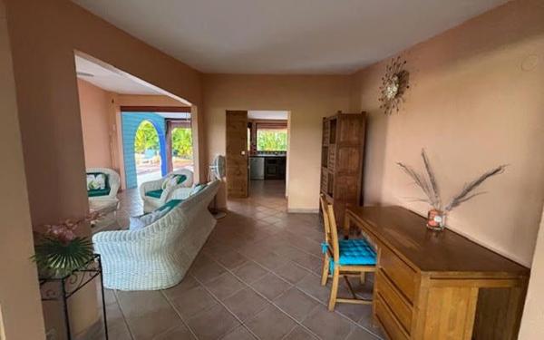 Maison à louer    4 pièces •  Saint-François