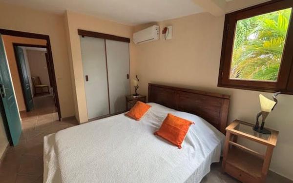 Maison à louer    4 pièces •  Saint-François