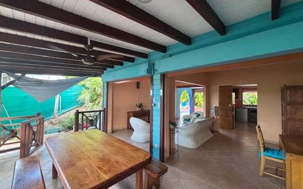 Maison à louer    4 pièces •  Saint-François