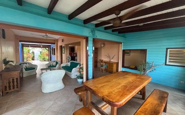 Maison à louer    4 pièces •  Saint-François