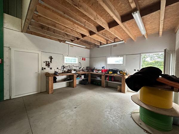 Entrepôt / local industriel 500 m²