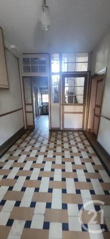 Immeuble à vendre  120 m 2   VIC SUR CERE  - 15